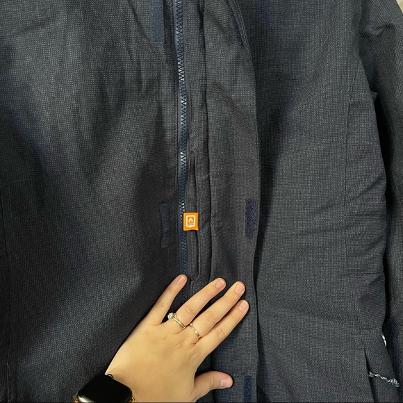 Burton Jet Set Jacket - Picture 3 of 10